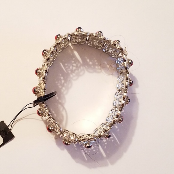 Avenue Bracelet NWT - Picture 2 of 4